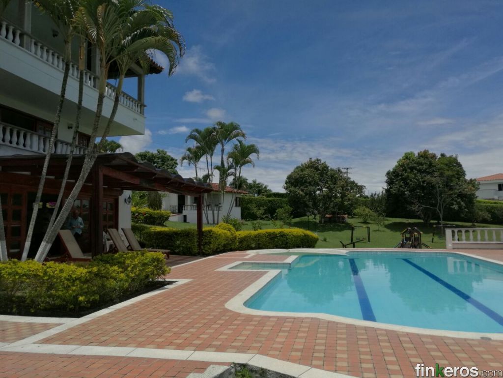 FINCA DE LUJO EN CERRITOS PARA GRUPOS PEQUEÑOS - Finca en Pereira, Risaralda